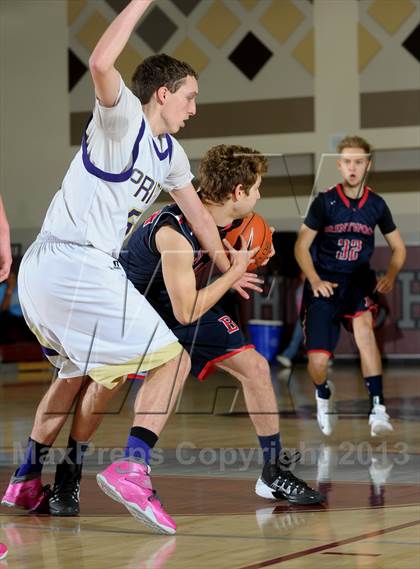 Thumbnail 2 in Bellarmine-Jefferson vs. Ridgeview (MaxPreps Holiday Classic) photogallery.