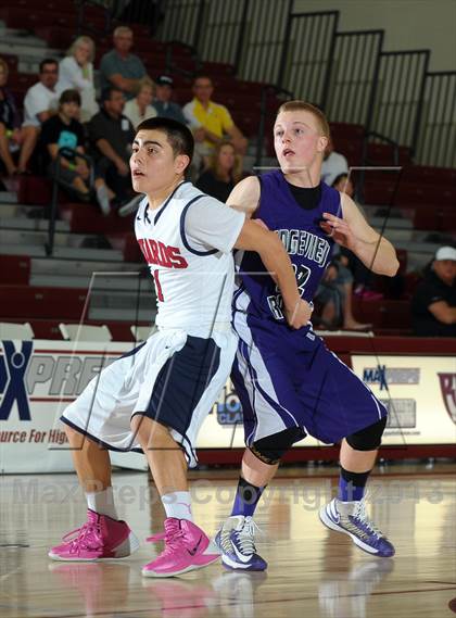 Thumbnail 3 in Bellarmine-Jefferson vs. Ridgeview (MaxPreps Holiday Classic) photogallery.