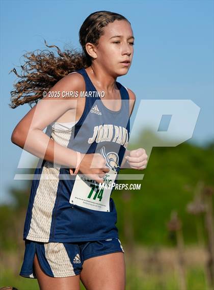 Thumbnail 3 in Heathwood Hall Highlander Invitational photogallery.