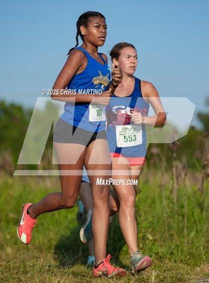 Thumbnail 2 in Heathwood Hall Highlander Invitational photogallery.