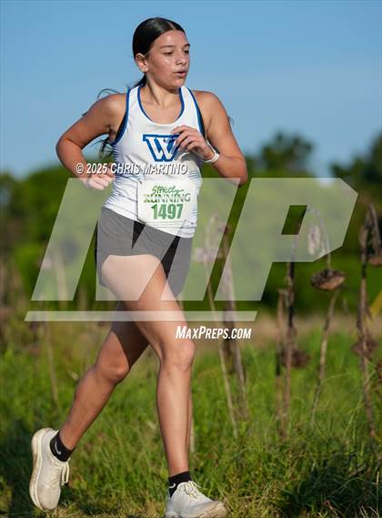 Thumbnail 3 in Heathwood Hall Highlander Invitational photogallery.