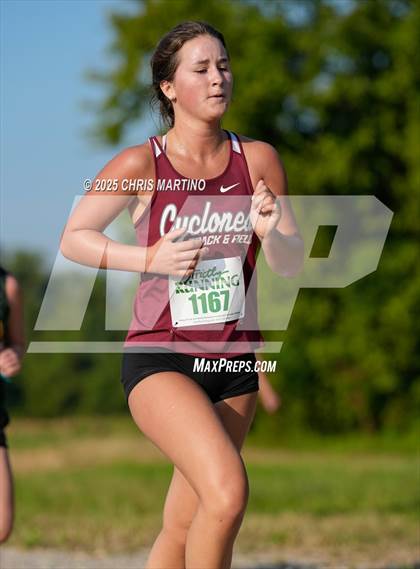 Thumbnail 2 in Heathwood Hall Highlander Invitational photogallery.