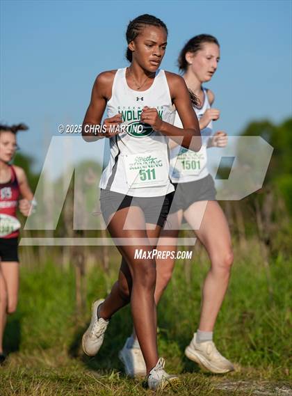 Thumbnail 3 in Heathwood Hall Highlander Invitational photogallery.