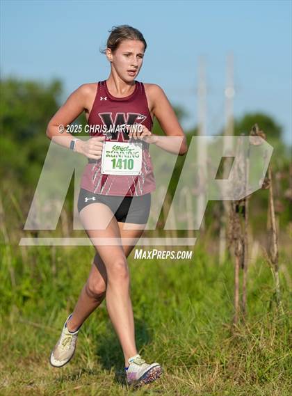 Thumbnail 3 in Heathwood Hall Highlander Invitational photogallery.