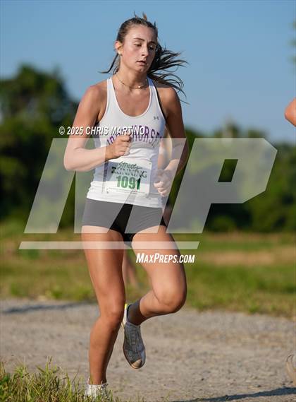 Thumbnail 3 in Heathwood Hall Highlander Invitational photogallery.