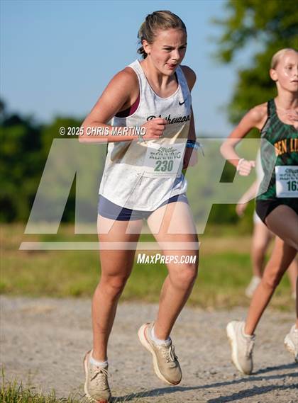 Thumbnail 2 in Heathwood Hall Highlander Invitational photogallery.