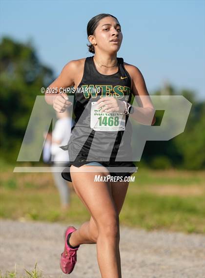 Thumbnail 1 in Heathwood Hall Highlander Invitational photogallery.