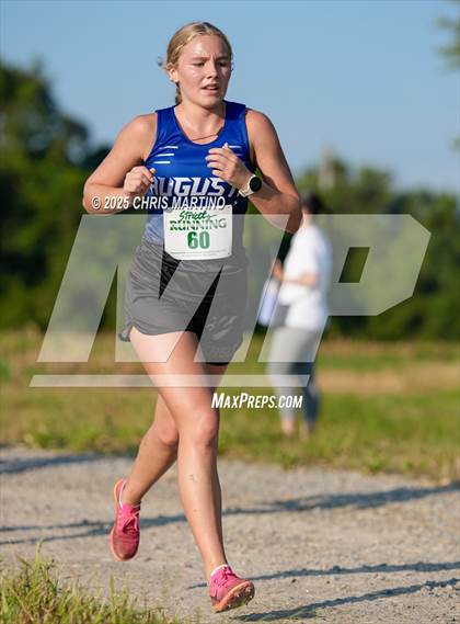 Thumbnail 2 in Heathwood Hall Highlander Invitational photogallery.