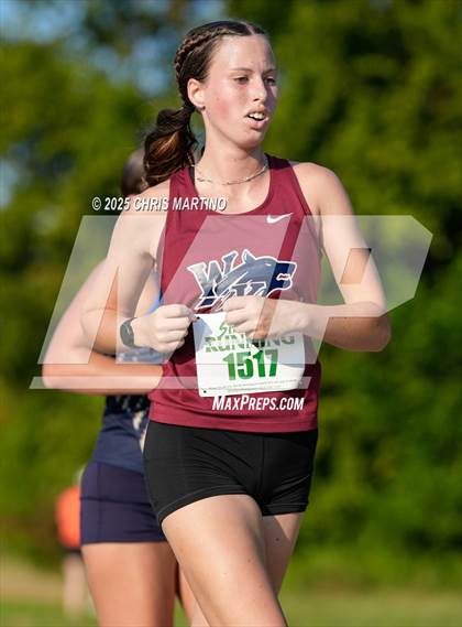 Thumbnail 3 in Heathwood Hall Highlander Invitational photogallery.