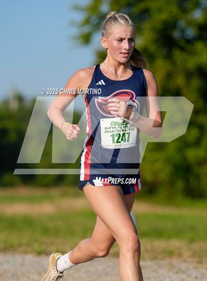 Thumbnail 3 in Heathwood Hall Highlander Invitational photogallery.