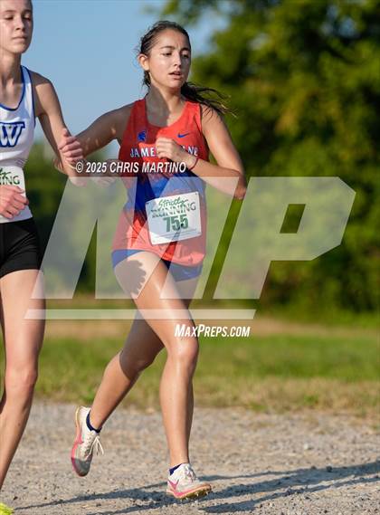 Thumbnail 2 in Heathwood Hall Highlander Invitational photogallery.