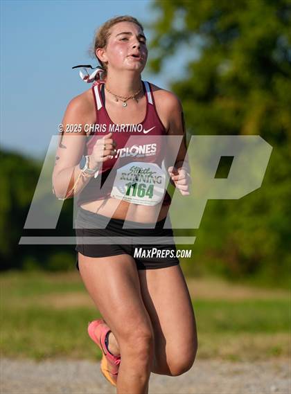 Thumbnail 2 in Heathwood Hall Highlander Invitational photogallery.