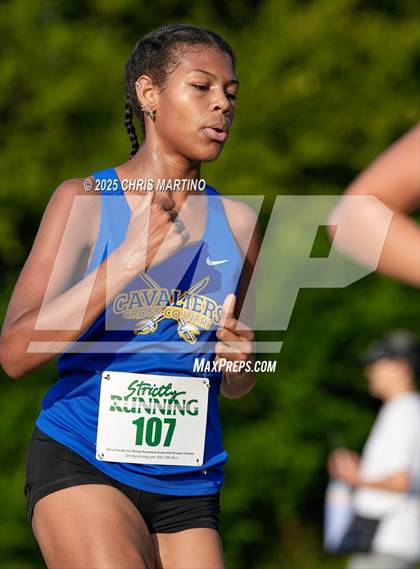 Thumbnail 3 in Heathwood Hall Highlander Invitational photogallery.