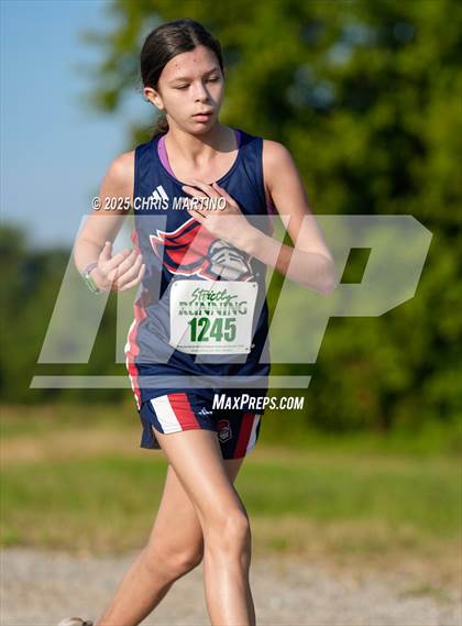 Thumbnail 3 in Heathwood Hall Highlander Invitational photogallery.