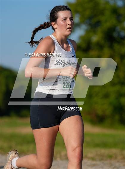 Thumbnail 1 in Heathwood Hall Highlander Invitational photogallery.