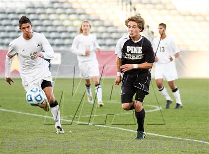 Thumbnail 2 in Pine Creek vs. Rock Canyon (CHSAA 5A Final) photogallery.