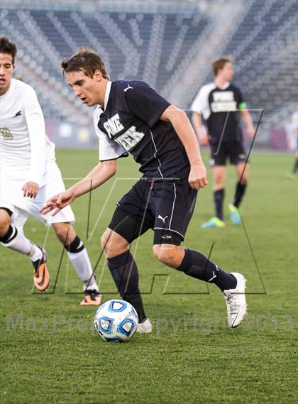 Thumbnail 1 in Pine Creek vs. Rock Canyon (CHSAA 5A Final) photogallery.