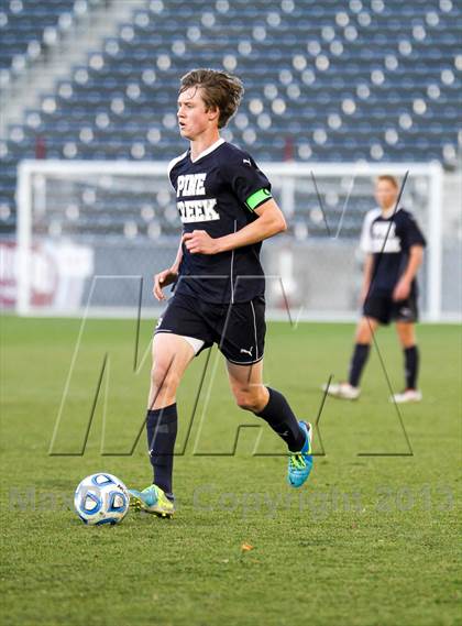 Thumbnail 1 in Pine Creek vs. Rock Canyon (CHSAA 5A Final) photogallery.