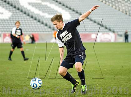 Thumbnail 3 in Pine Creek vs. Rock Canyon (CHSAA 5A Final) photogallery.