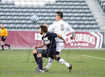 Thumbnail 3 in Pine Creek vs. Rock Canyon (CHSAA 5A Final) photogallery.