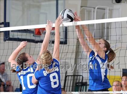 Thumbnail 3 in Bishop Gorman vs Indian Springs(Lake Mead Fall Classic) photogallery.