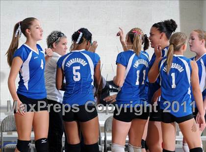 Thumbnail 3 in Bishop Gorman vs Indian Springs(Lake Mead Fall Classic) photogallery.