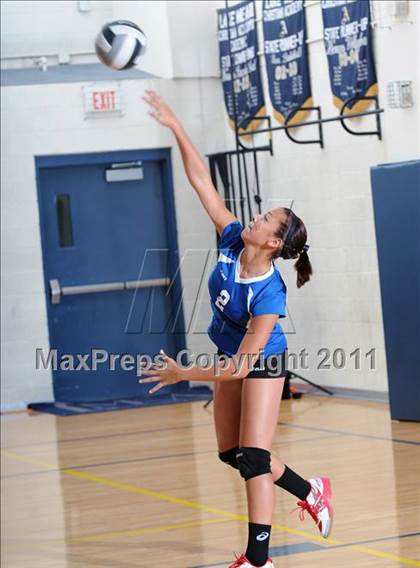 Thumbnail 1 in Bishop Gorman vs Indian Springs(Lake Mead Fall Classic) photogallery.