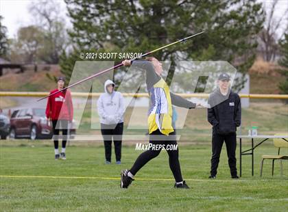 Thumbnail 1 in Norton Invitational Track Meet photogallery.