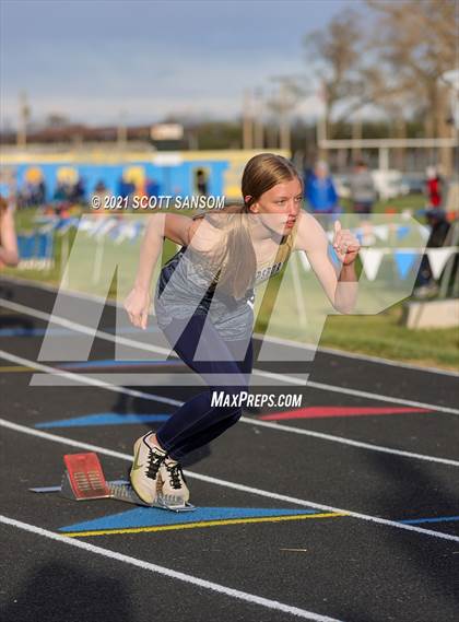 Thumbnail 3 in Norton Invitational Track Meet photogallery.