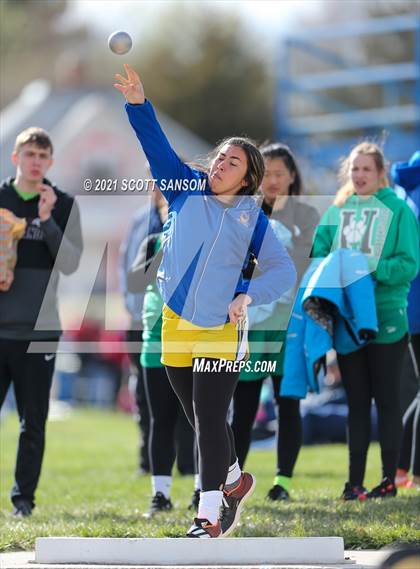 Thumbnail 2 in Norton Invitational Track Meet photogallery.