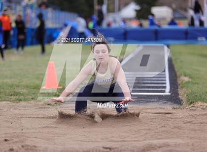 Thumbnail 1 in Norton Invitational Track Meet photogallery.