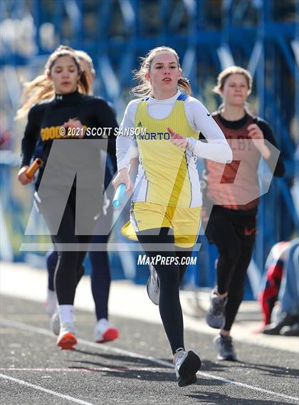 Thumbnail 1 in Norton Invitational Track Meet photogallery.