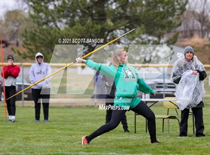 Thumbnail 1 in Norton Invitational Track Meet photogallery.