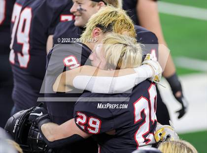 Thumbnail 1 in Argyle vs. Lindale (UIL Class 4A Division 1 State Final) photogallery.