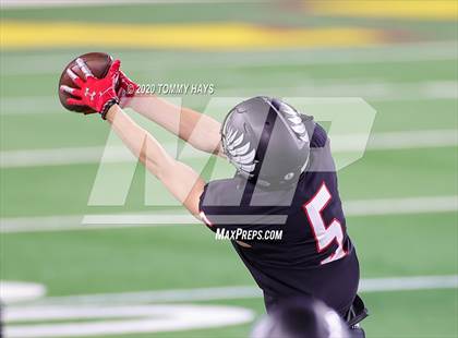 Thumbnail 2 in Argyle vs. Lindale (UIL Class 4A Division 1 State Final) photogallery.