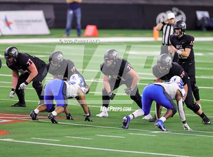 Thumbnail 1 in Argyle vs. Lindale (UIL Class 4A Division 1 State Final) photogallery.