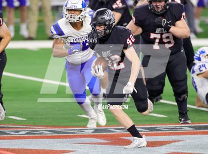 Thumbnail 1 in Argyle vs. Lindale (UIL Class 4A Division 1 State Final) photogallery.