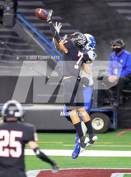 Thumbnail 2 in Argyle vs. Lindale (UIL Class 4A Division 1 State Final) photogallery.