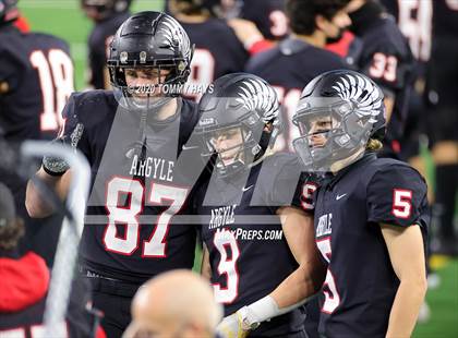 Thumbnail 1 in Argyle vs. Lindale (UIL Class 4A Division 1 State Final) photogallery.