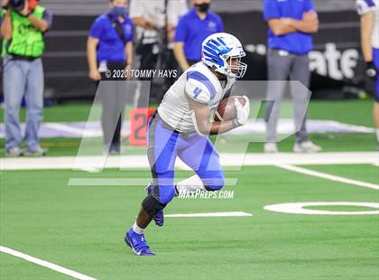 Thumbnail 2 in Argyle vs. Lindale (UIL Class 4A Division 1 State Final) photogallery.