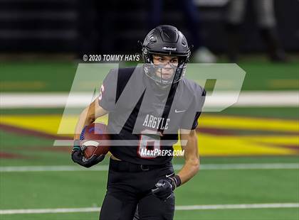 Thumbnail 2 in Argyle vs. Lindale (UIL Class 4A Division 1 State Final) photogallery.