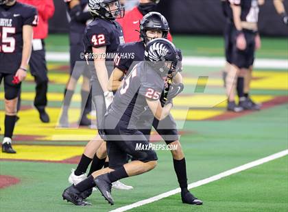 Thumbnail 3 in Argyle vs. Lindale (UIL Class 4A Division 1 State Final) photogallery.