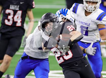 Thumbnail 3 in Argyle vs. Lindale (UIL Class 4A Division 1 State Final) photogallery.