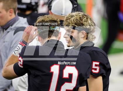 Thumbnail 1 in Argyle vs. Lindale (UIL Class 4A Division 1 State Final) photogallery.