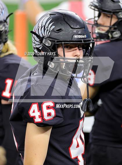 Thumbnail 1 in Argyle vs. Lindale (UIL Class 4A Division 1 State Final) photogallery.
