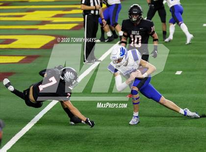 Thumbnail 1 in Argyle vs. Lindale (UIL Class 4A Division 1 State Final) photogallery.