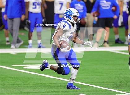 Thumbnail 1 in Argyle vs. Lindale (UIL Class 4A Division 1 State Final) photogallery.