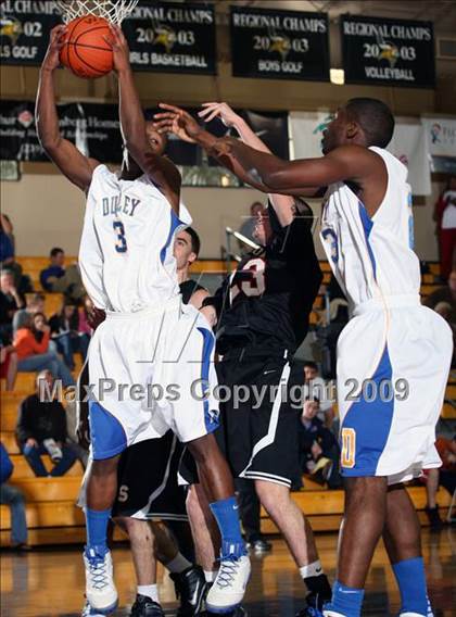 Thumbnail 2 in Dudley vs Sagemont (City of Palms Classic) photogallery.