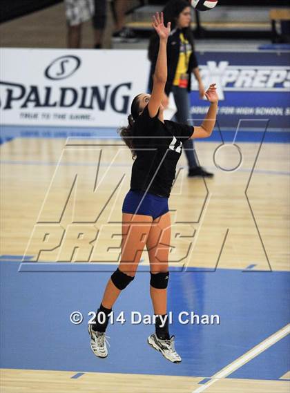 Thumbnail 3 in Saddleback Valley Christian vs. Sacred Heart Cathedral (CIF State D3 Finals) photogallery.
