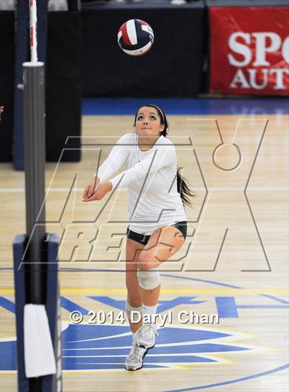 Thumbnail 3 in Saddleback Valley Christian vs. Sacred Heart Cathedral (CIF State D3 Finals) photogallery.